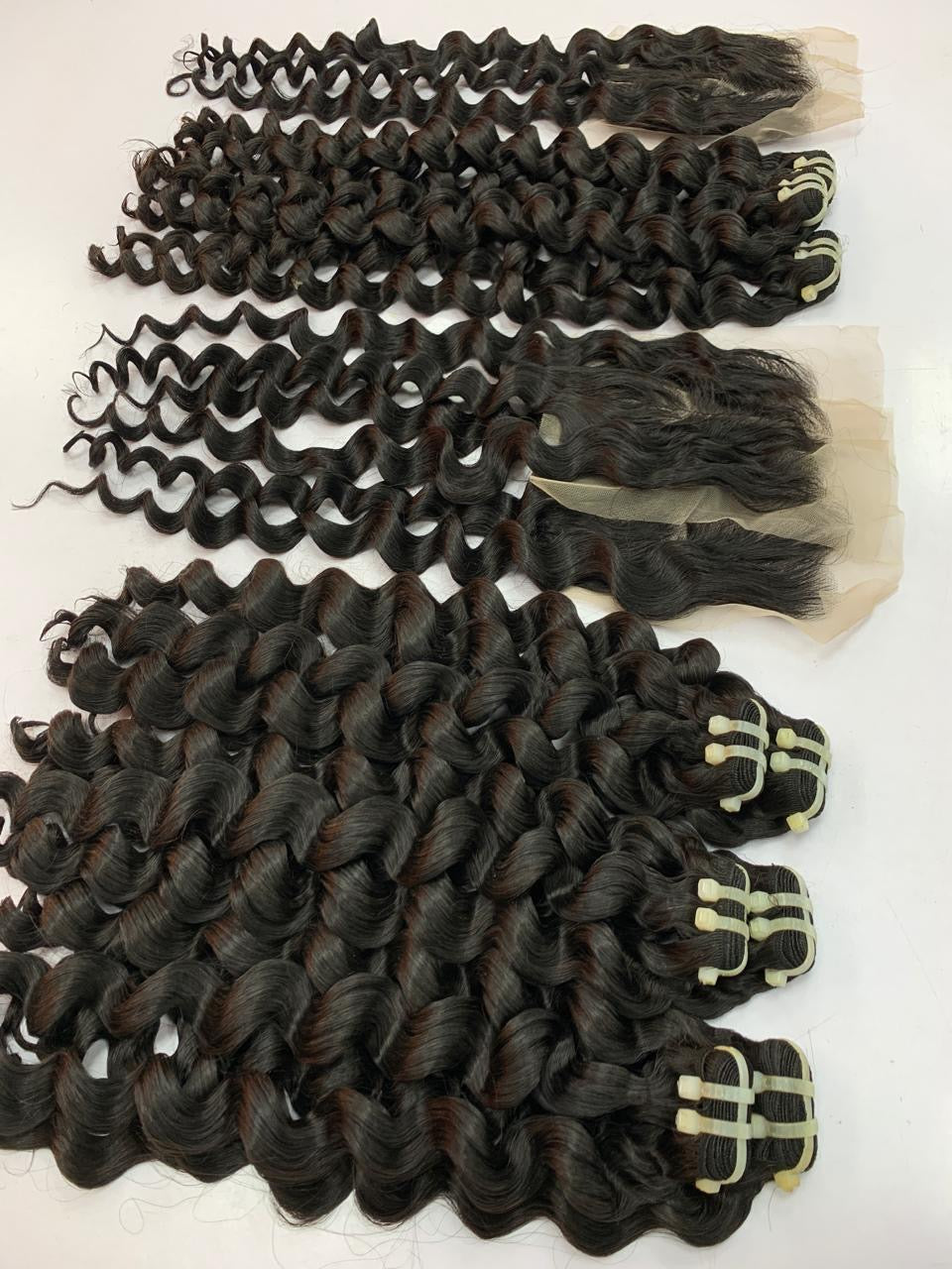 Onbewerkt krullend haar (Water Curl)
